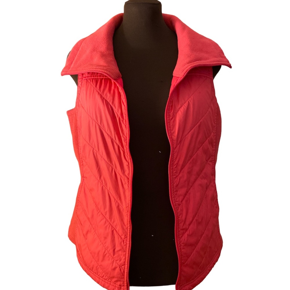 Columbia Vest - Picture 2 of 7